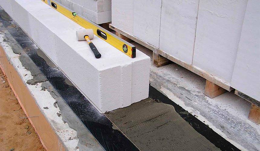 Основные качества и особенности домов из газобетона