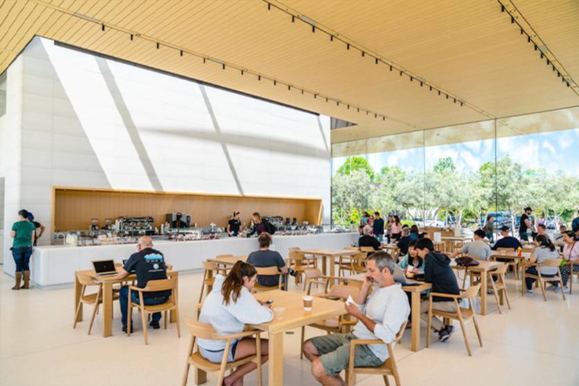 Apple Park: обзор самого минималистичного офиса в мире