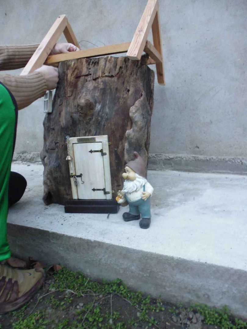 Поделки из пней и коряг. Что сделать из пня на даче своими руками?