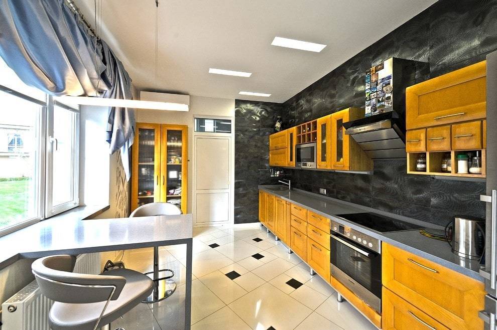 Комбинированные обои для кухни в интерьере: 35 фото удачных сочетаний