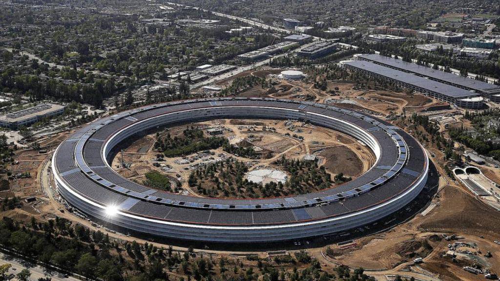 Apple Park: обзор самого минималистичного офиса в мире